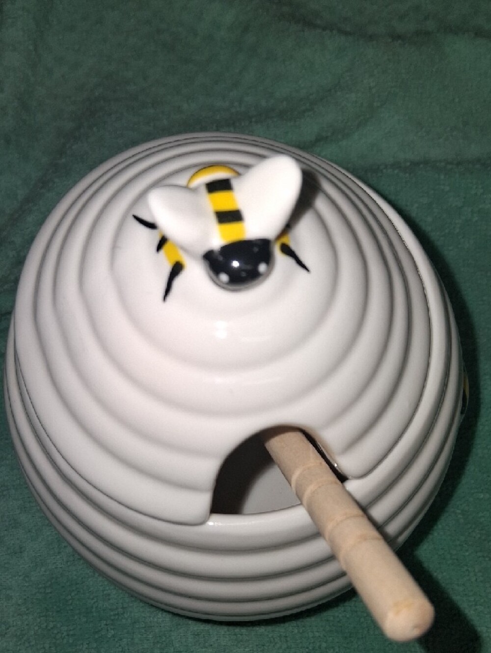 Ceramic White Bee Honey Pot with Wooden Dipper - Picture 7 of 9
